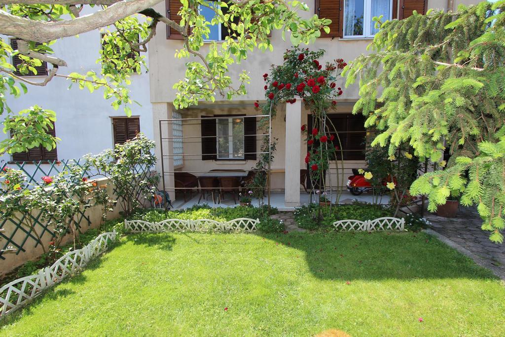 Guest House Aurora Rovinj Exterior photo
