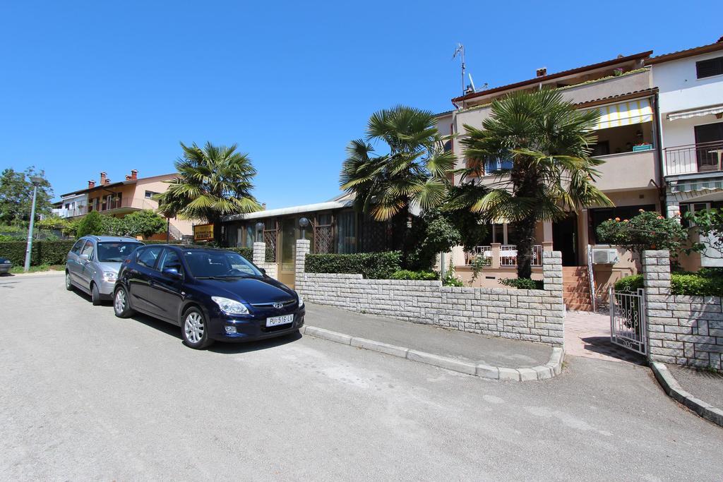 Guest House Aurora Rovinj Exterior photo