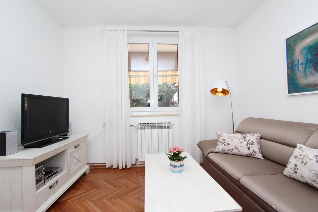 Guest House Aurora Rovinj Exterior photo