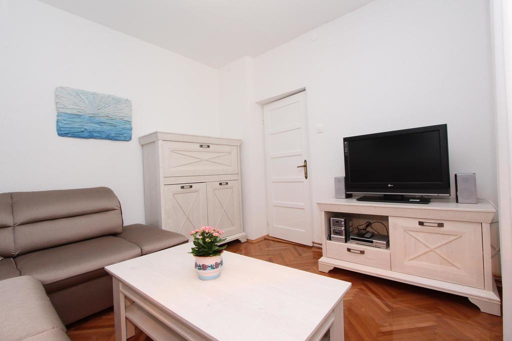 Guest House Aurora Rovinj Exterior photo